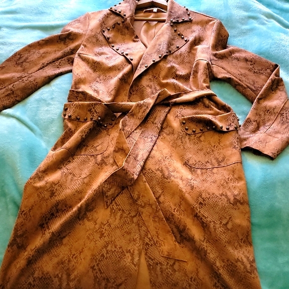 Sheryl Crow Jackets & Blazers - Sheryl Crow Trench Coat